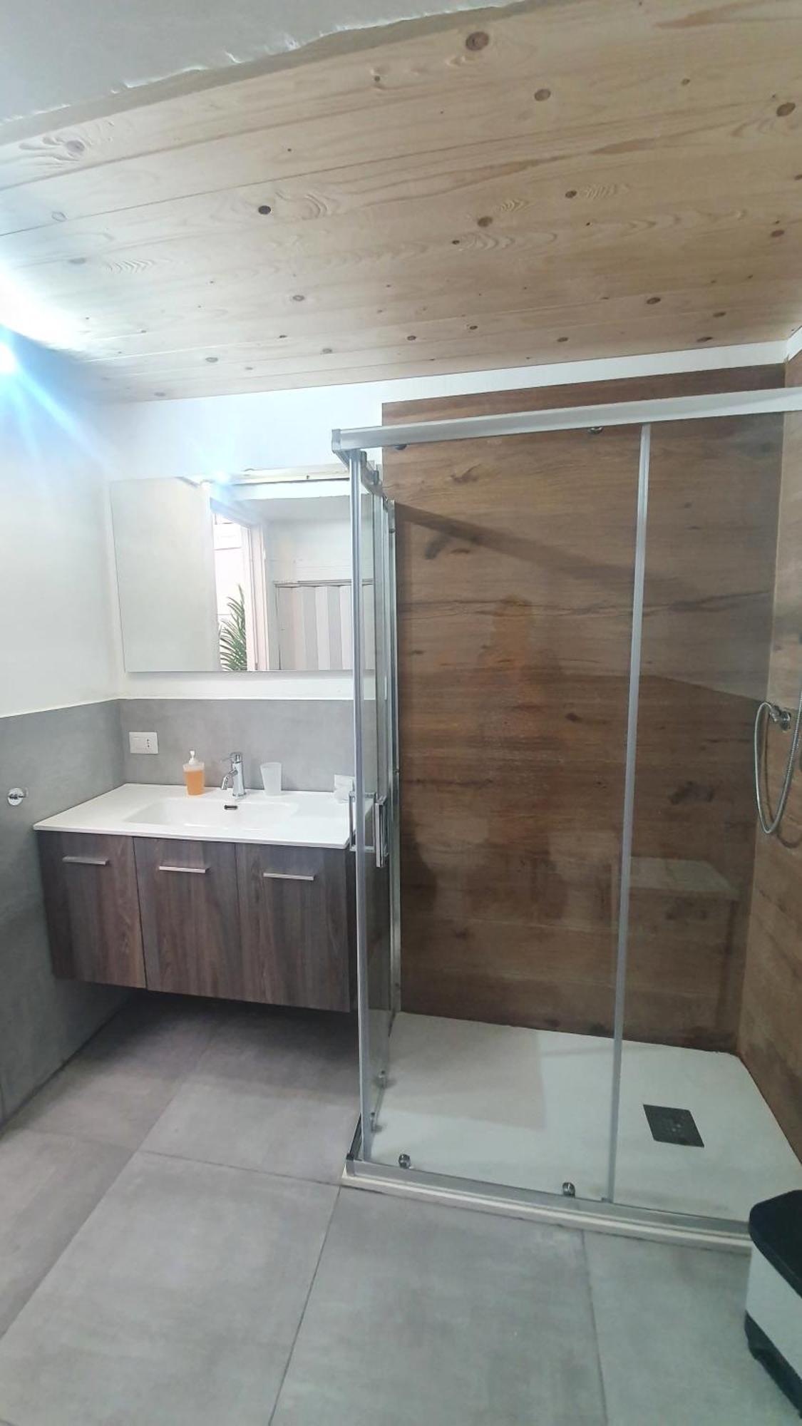 Suite Adriatica Hottube And Sauna Барі Екстер'єр фото